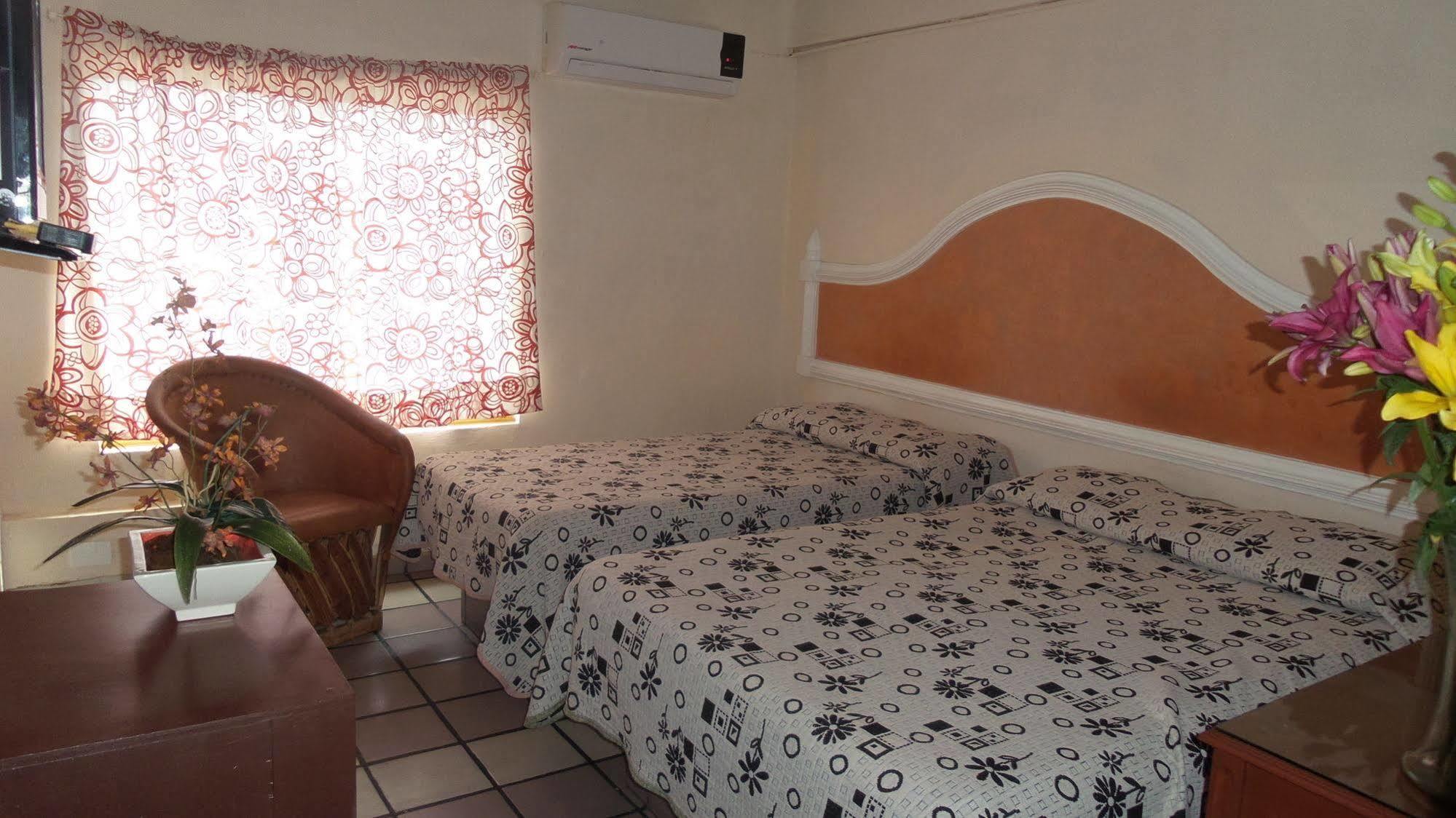 Hotel Del Valle Лос Мочис Екстериор снимка