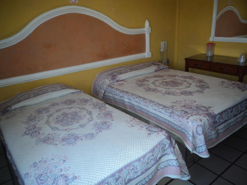 Hotel Del Valle Лос Мочис Екстериор снимка
